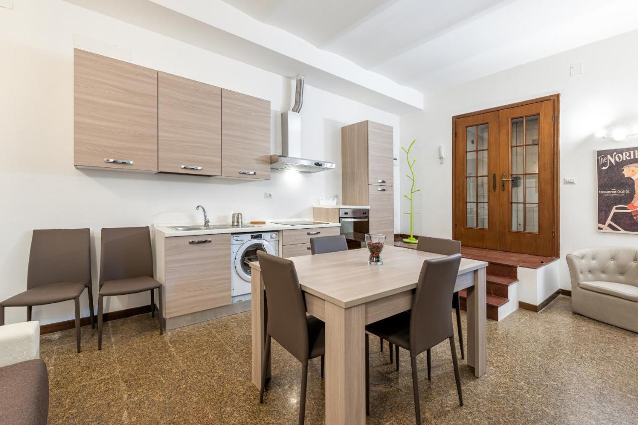 Tour De Rome Apartman Kültér fotó
